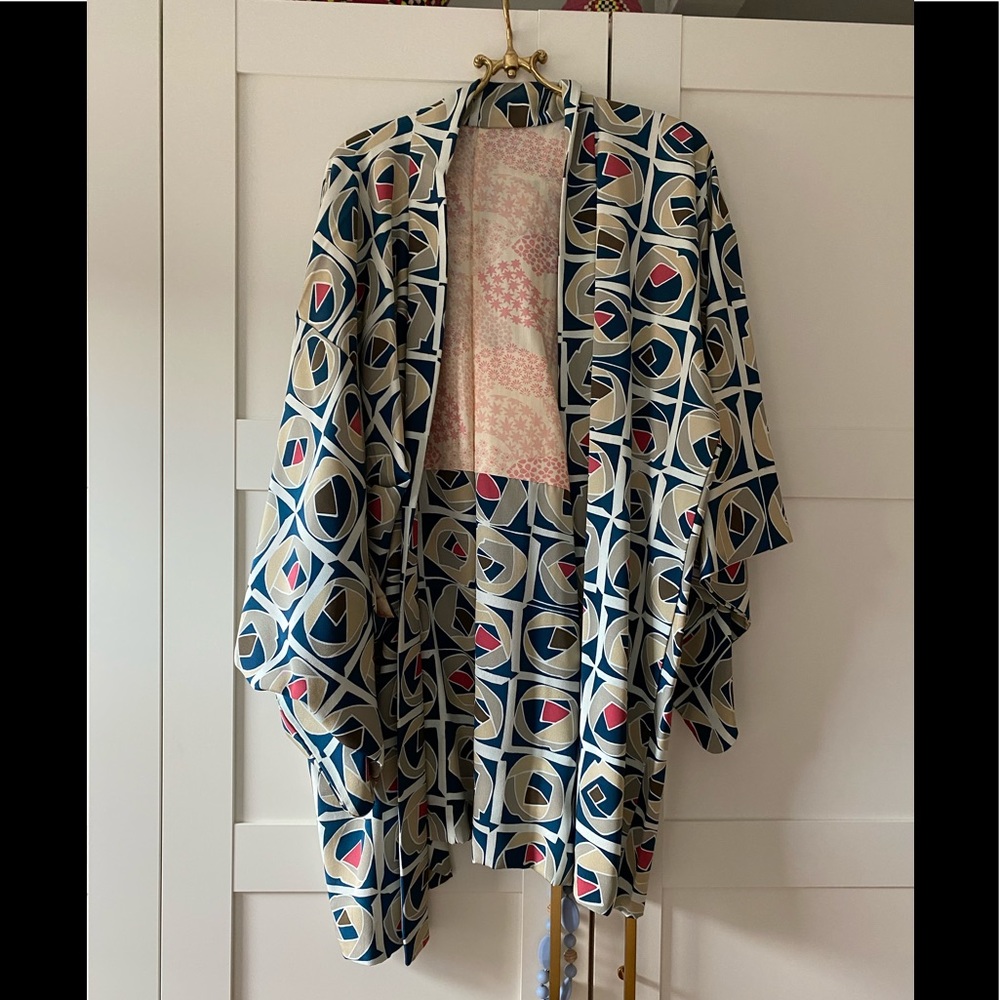 Gorgeous abstract print kimono